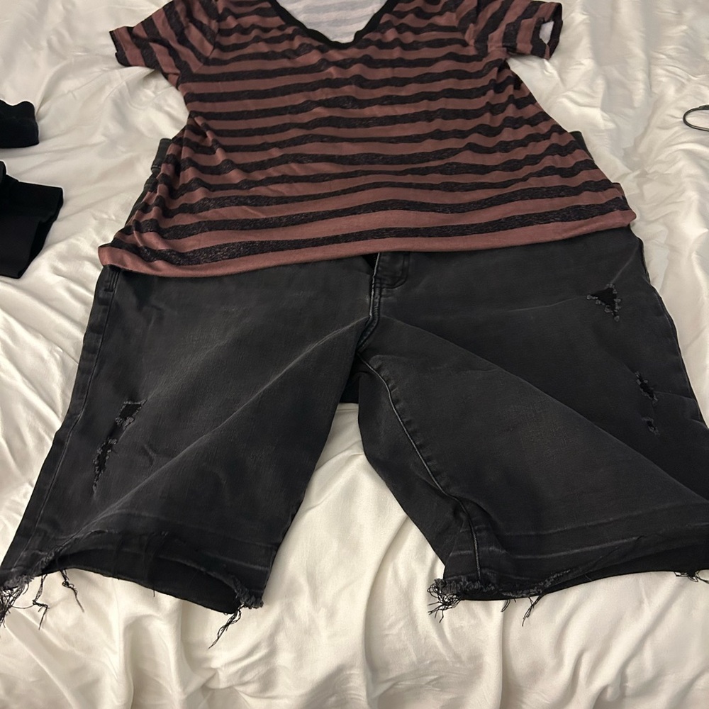Striped V-Neck Top and Distressed Black Shorts